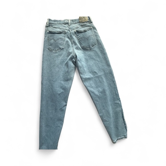 Levi's Light Blue High Rise Distressed Jeans-silver tab mom jeans - Picture 3 of 3